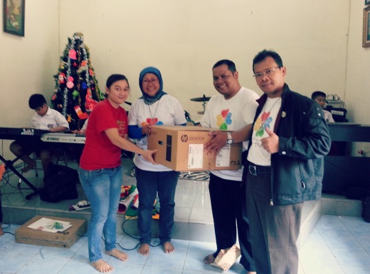 QNET Jakarta gives the gift of entrepreneurship to women