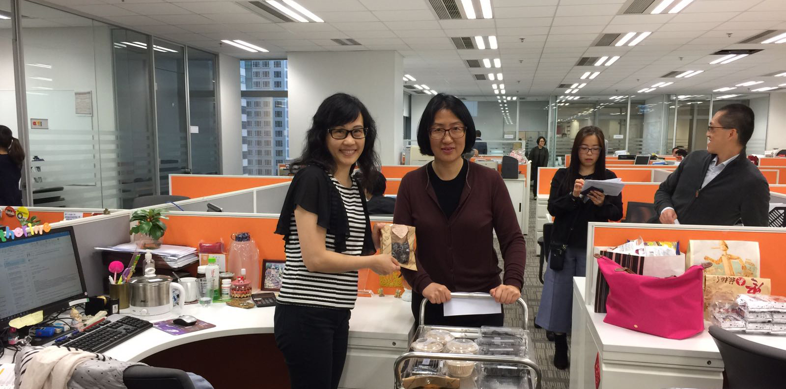 QI Hong Kong Hosts Snacks Fun Day for Taarana
