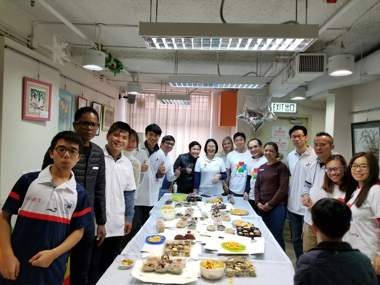 QI Hong Kong Shares the Joy of Christmas with Underprivileged Children