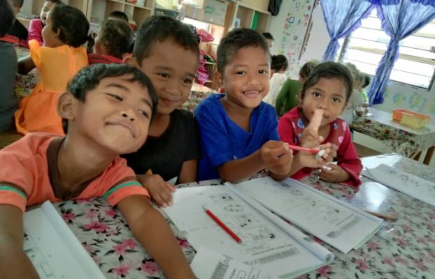 Preparing Malaysian preschool indigenous children for a smooth transition to primary education