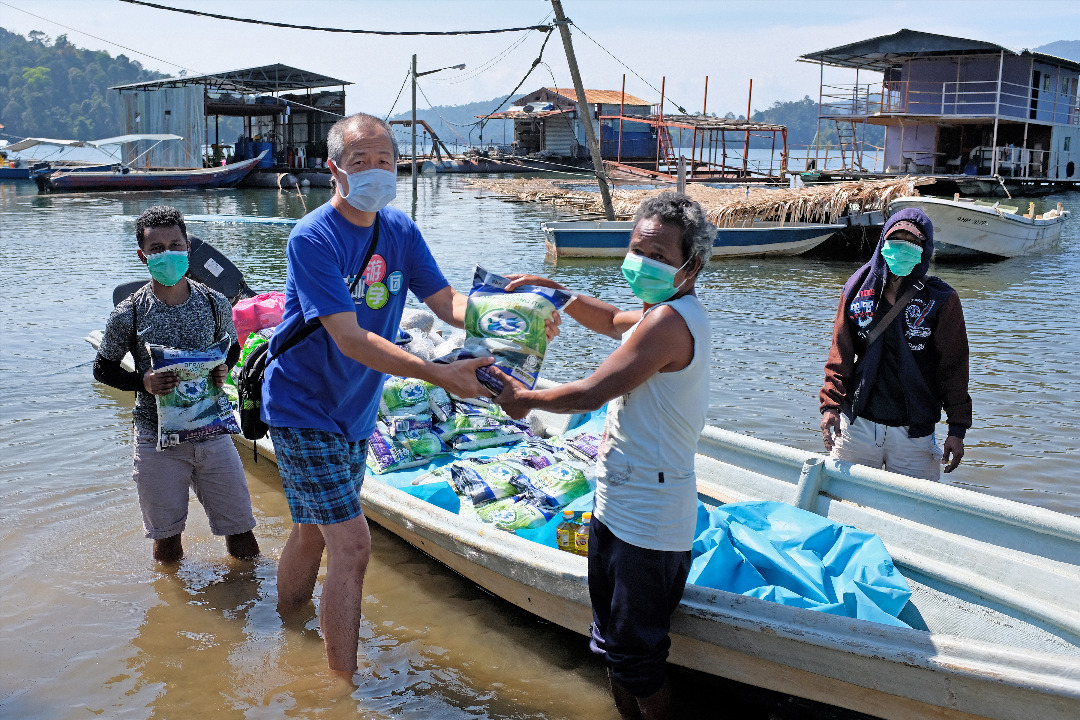 Malaysian indigenous community receives food aid from RYTHM Foundation